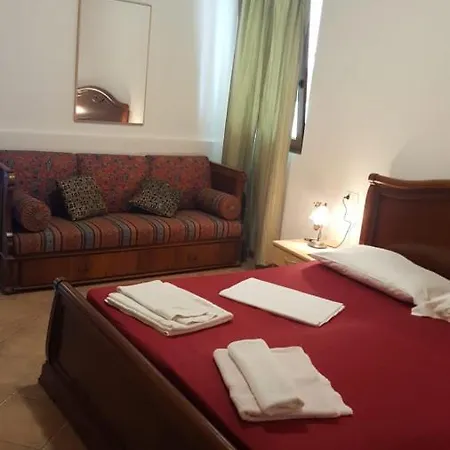 Casa Curti 1 דירה *